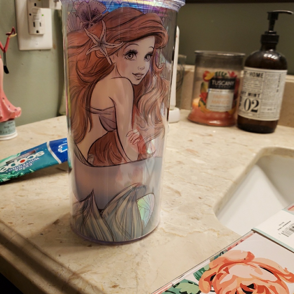 Meet your Posher, Kara